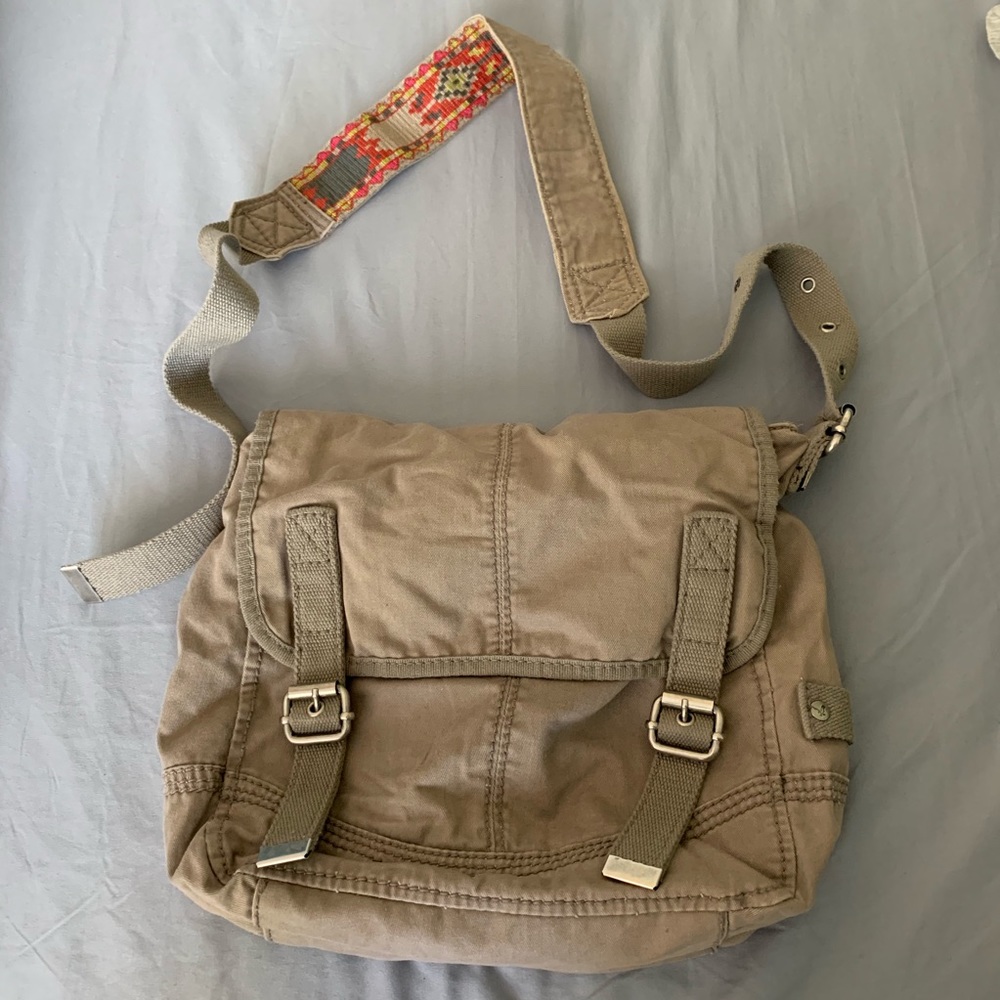 AEO Messenger Bag